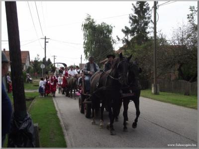 Szüreti felvonulás 2010. - Csati-parti