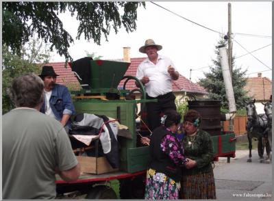 Szüreti felvonulás 2010. - Csati-parti