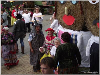 Szüreti felvonulás 2010. - Csati-parti