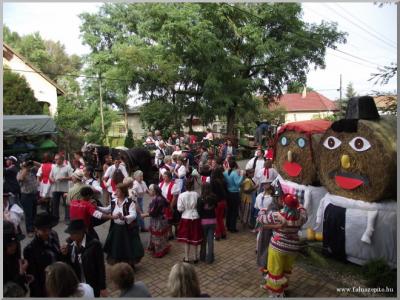 Szüreti felvonulás 2010. - Csati-parti